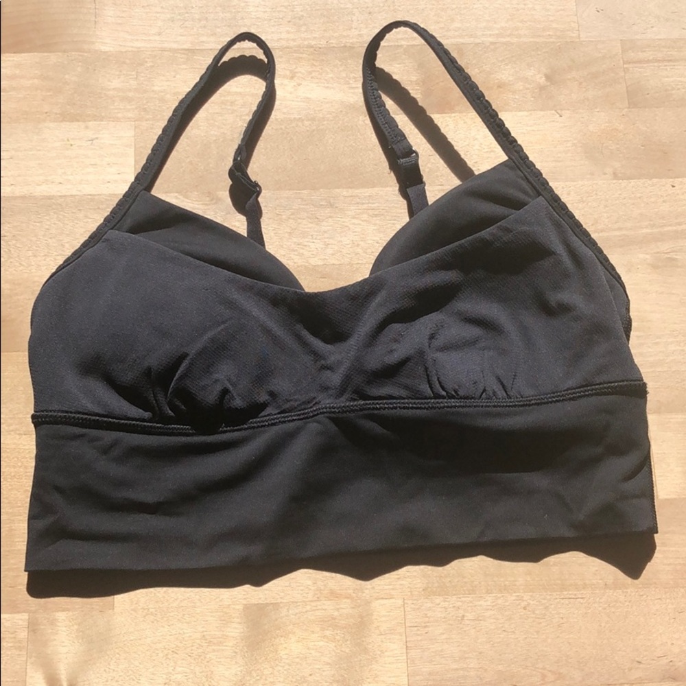 Lululemon size 4 sports bra